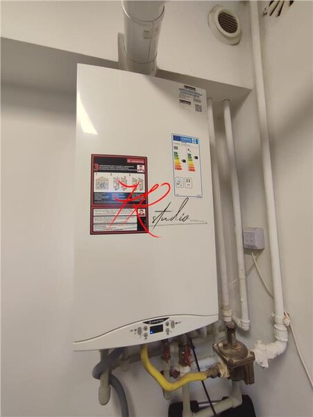 Parcul Carol, vanzare apartament 2 camere in bloc mic, cu CT